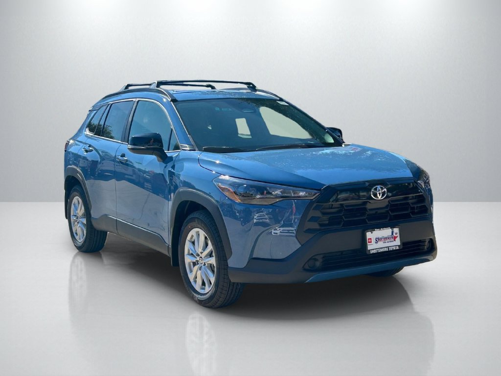 New 2026 Toyota Corolla Cross LE w/ Moonroof Package FWD image 3
