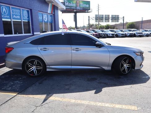 Used 2021 Honda Accord Sport image 2