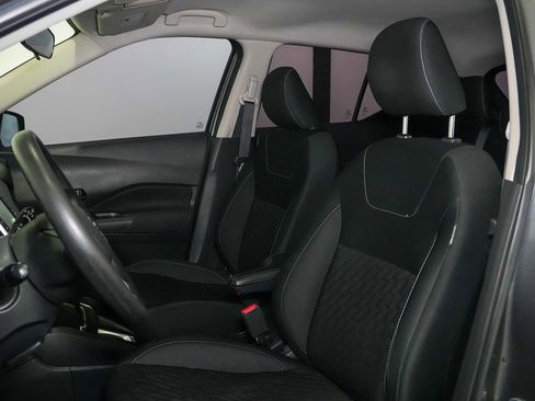 Used 2021 Nissan Kicks S FWD image 12