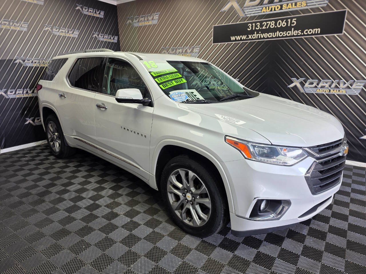 Used 2018 Chevrolet Traverse Premier w/ Driver Confidence II Package FWD image 8
