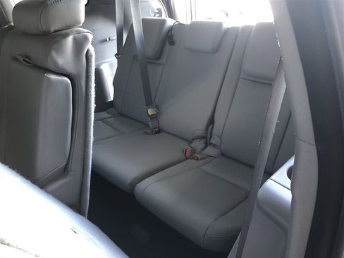 Used 2018 Toyota Highlander XLE image 21