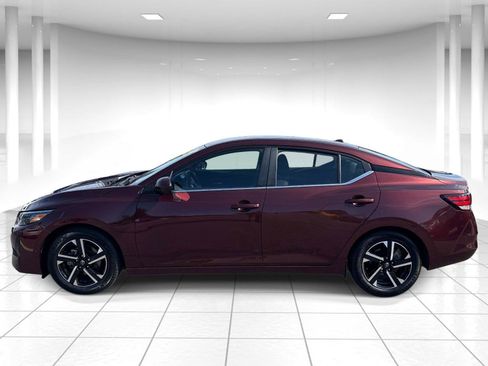 Used 2024 Nissan Sentra SV FWD image 9