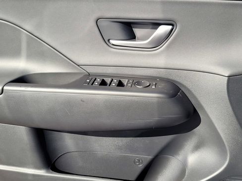 New 2026 Hyundai Kona Limited FWD image 13