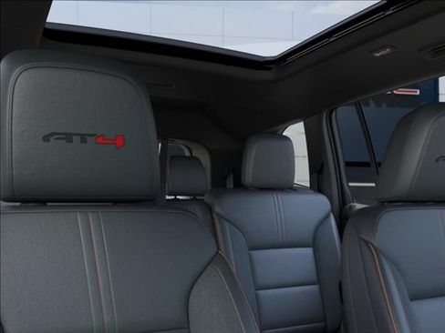 New 2027 GMC Acadia AT4 w/ Luxury Package AWD/4WD image 29