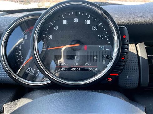 Used 2016 MINI Cooper 4-Door Hardtop image 17