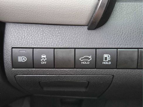 Used 2023 Toyota Camry SE FWD image 32