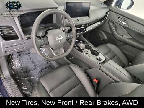 Used 2026 Nissan Rogue SL AWD/4WD image 12