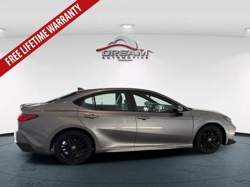 Used 2025 Toyota Camry SE FWD image 21
