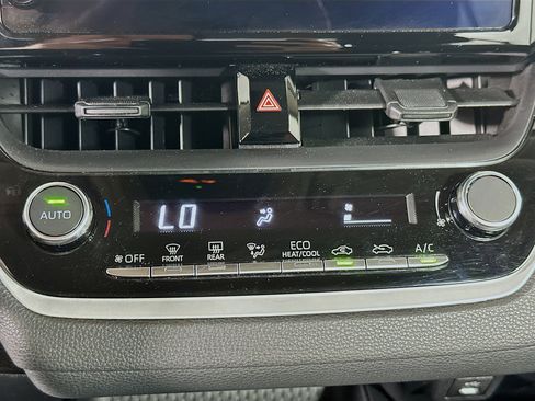 Used 2024 Toyota Corolla LE image 23