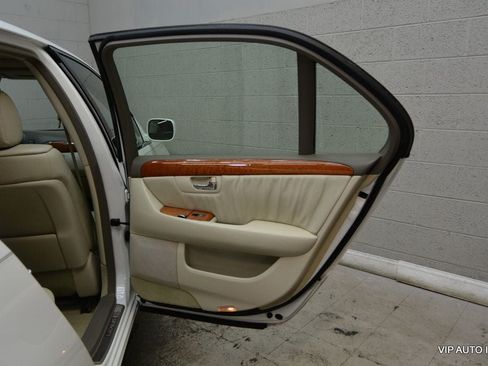 Used 2001 Lexus LS 430 RWD image 45