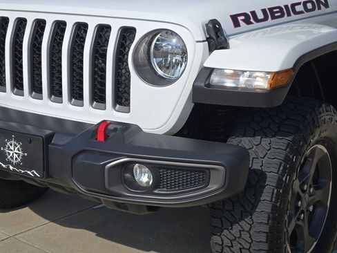 Used 2023 Jeep Gladiator Rubicon w/ Trailer Tow Package AWD/4WD image 10