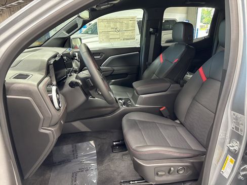 New 2025 Chevrolet Colorado Z71 w/ Z71 Convenience Package 2 image 9