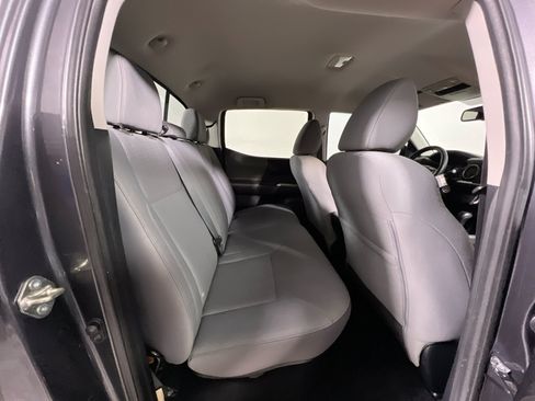 Used 2019 Toyota Tacoma SR5 RWD image 32