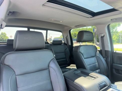 Used 2018 GMC Sierra 1500 Denali w/ Denali Ultimate Package AWD/4WD image 9