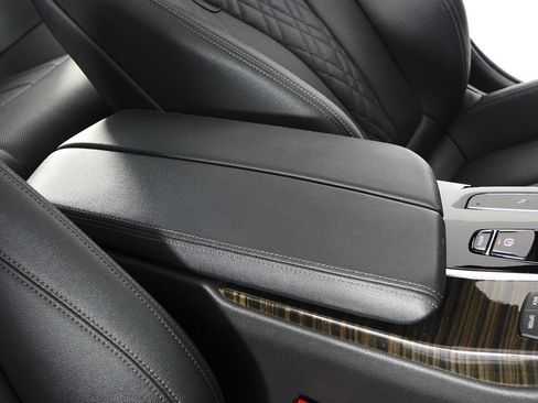 Used 2023 BMW 530i w/ Premium Package RWD image 16