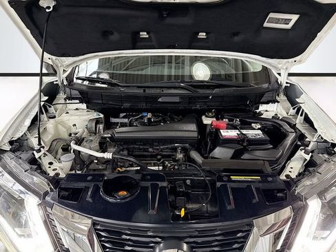 Used 2017 Nissan Rogue S image 28