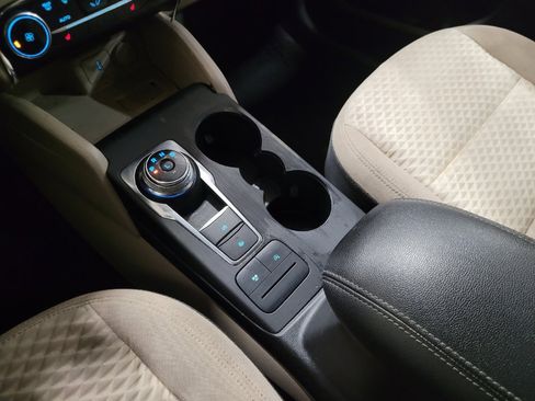 Used 2020 Ford Escape SE FWD image 26
