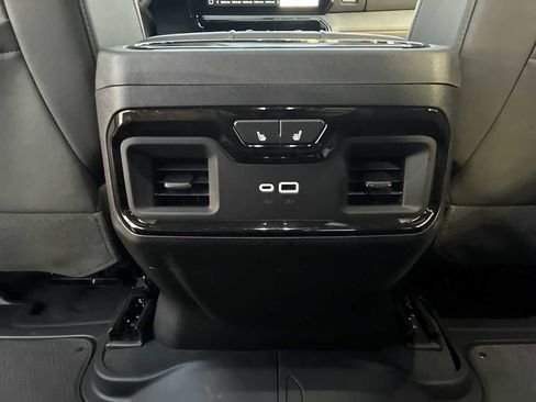 Certified 2023 GMC Sierra 1500 AT4 w/ Technology Package image 22