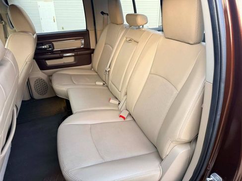 Used 2015 RAM 1500 Laramie w/ Convenience Group image 16