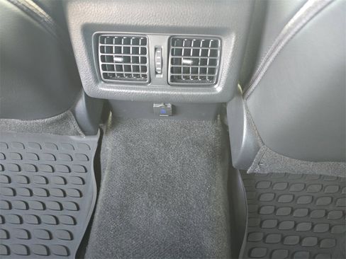 Used 2023 Toyota Camry XSE image 15