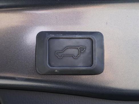 Used 2024 Toyota RAV4 XLE w/ Convenience Package AWD/4WD image 7