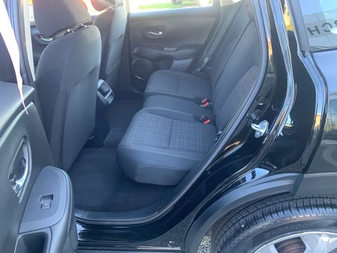 Used 2023 Honda HR-V LX image 23