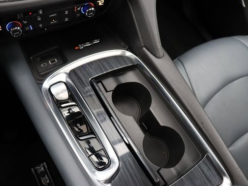 Used 2022 Buick Enclave Premium w/ Experience Buick Package image 29