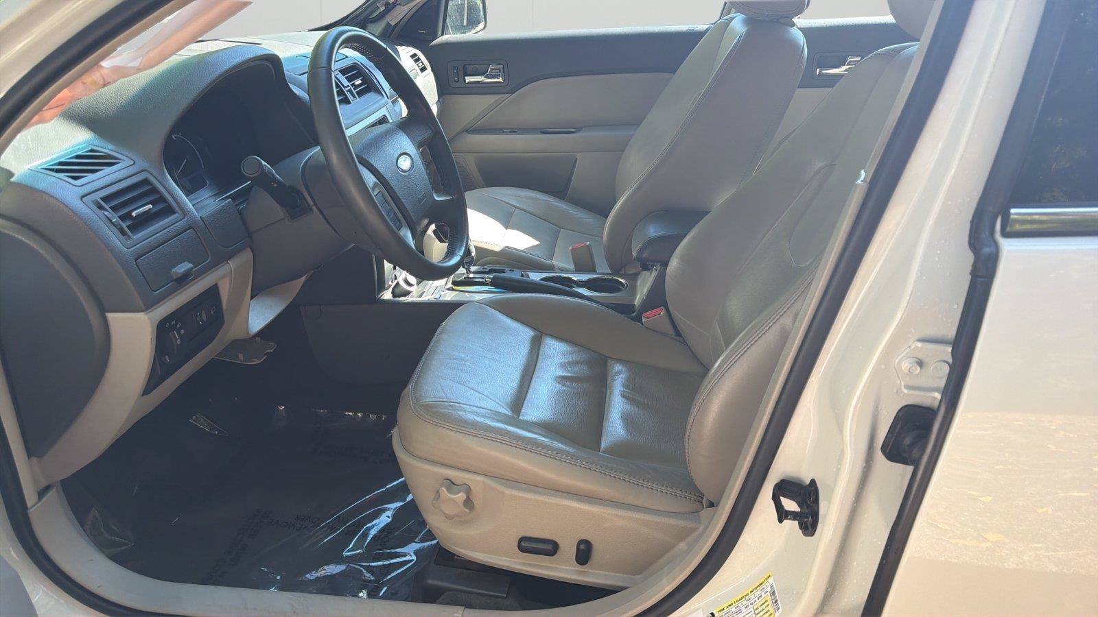 Used 2010 Ford Fusion SEL FWD image 10