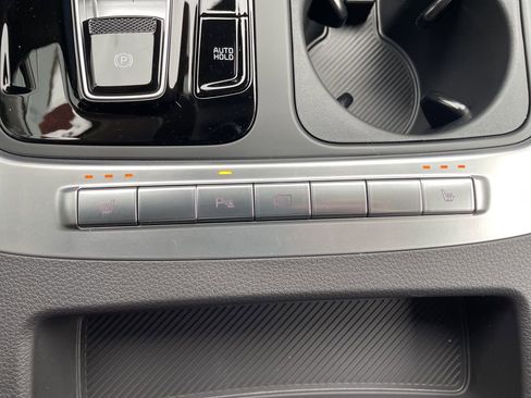 New 2026 Kia Carnival EX image 22