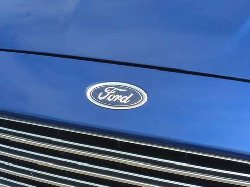 Used 2015 Ford Fusion SE FWD image 12
