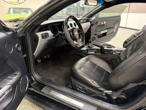 Used 2015 Ford Mustang GT Premium RWD image 23