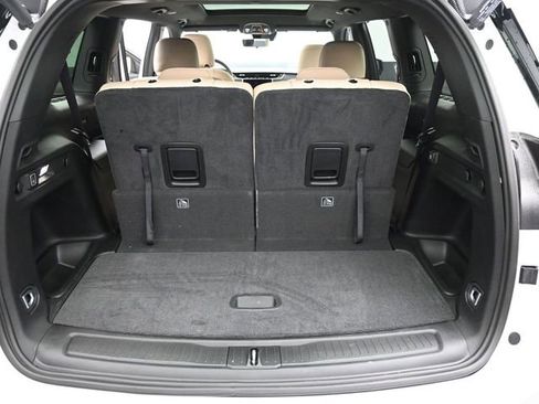 Used 2025 Jeep Grand Cherokee L Limited w/ Luxury Tech Group II image 20