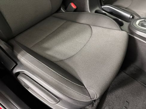 Used 2022 Kia Forte LXS FWD image 26