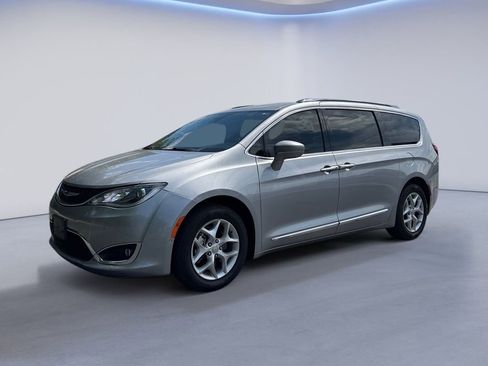 Used 2019 Chrysler Pacifica Touring-L w/ Advanced Safetytec Group FWD image 1
