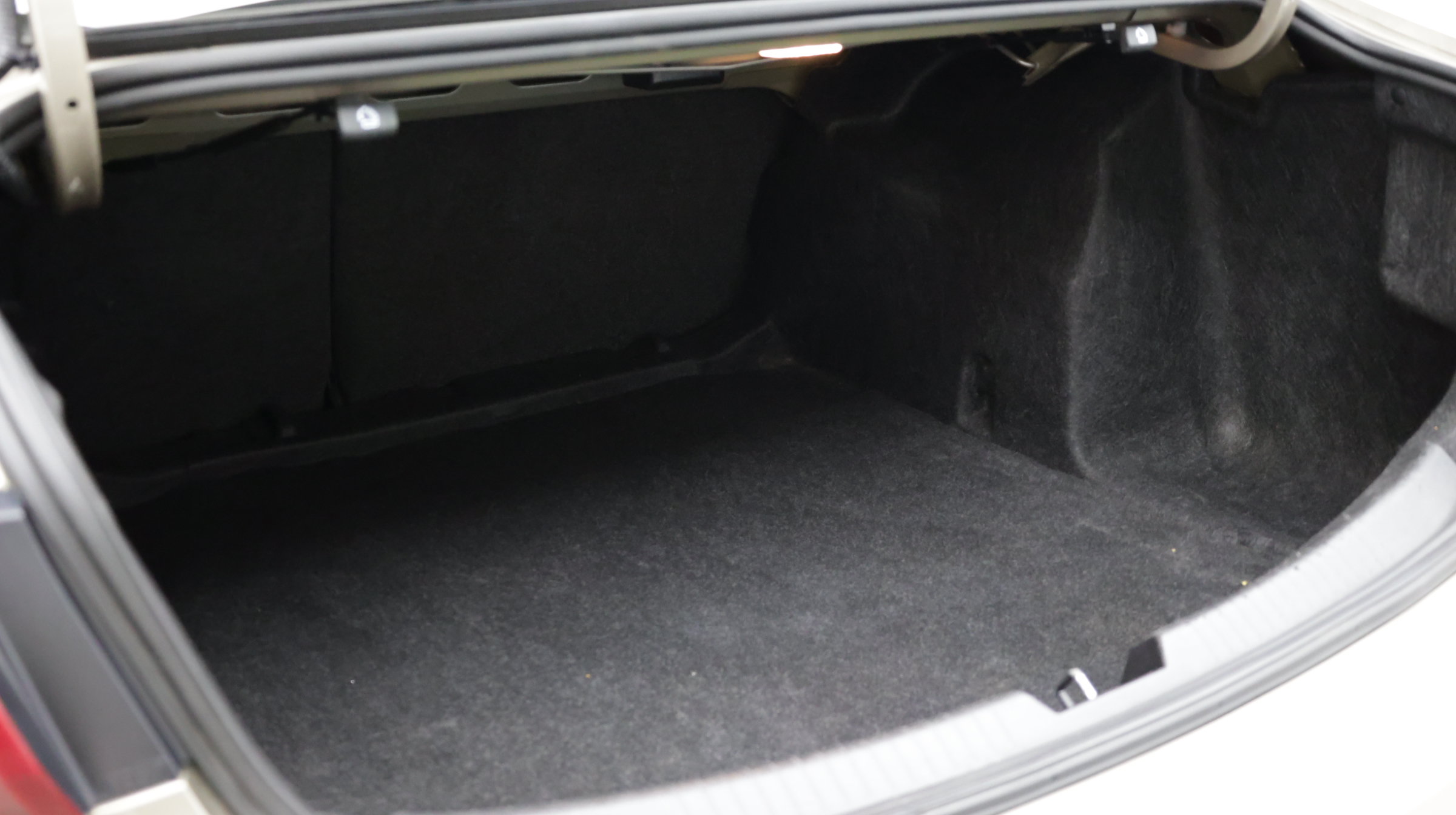 Used 2022 Chevrolet Malibu LT FWD image 32