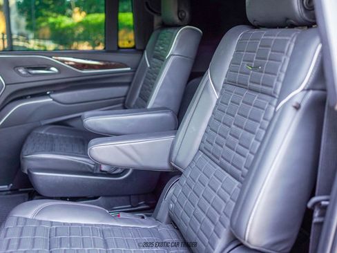 Used 2023 Cadillac Escalade ESV Sport Platinum image 52