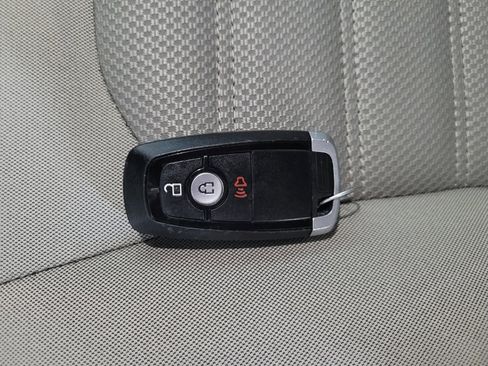 Used 2018 Ford Fusion S FWD image 32