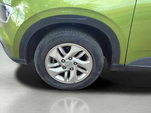 Used 2020 Hyundai Venue SEL FWD image 37