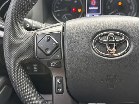 Used 2023 Toyota Tacoma TRD Sport AWD/4WD image 21