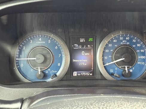 Used 2019 Toyota Sienna XLE image 19