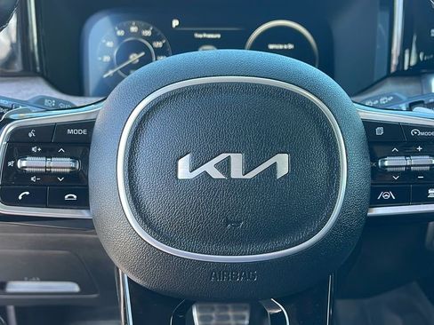Used 2022 Kia Sorento SX Prestige image 23