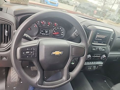 Used 2022 Chevrolet Silverado 1500 Custom image 7