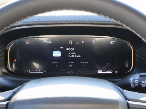 New 2025 Jeep Wagoneer L Series II image 31