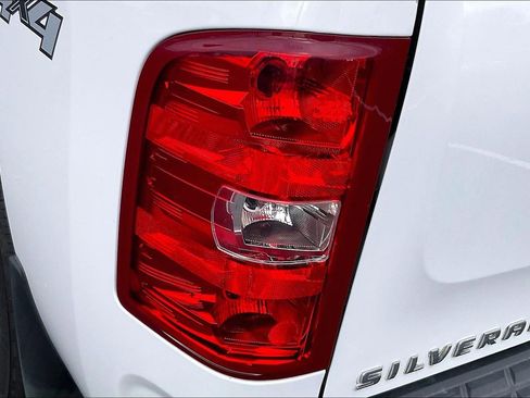 Used 2013 Chevrolet Silverado 1500 LT image 26