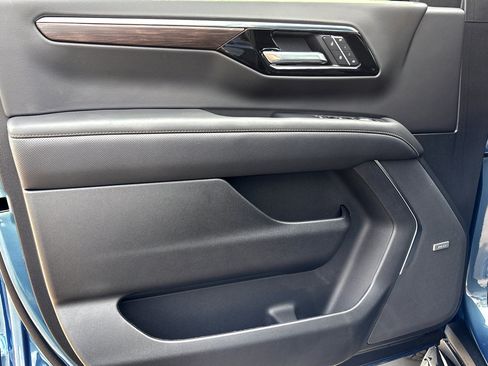 New 2025 Chevrolet Tahoe Premier RWD image 19
