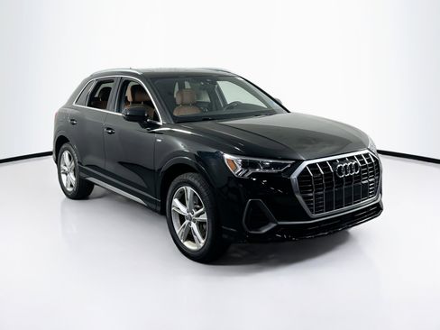Used 2020 Audi Q3 2.0T Premium Plus w/ Premium Plus Package image 3