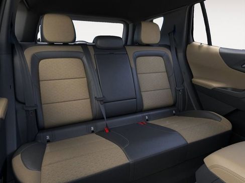 New 2026 Chevrolet Equinox ACTIV image 17