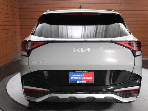 Used 2023 Kia Sportage SX image 11