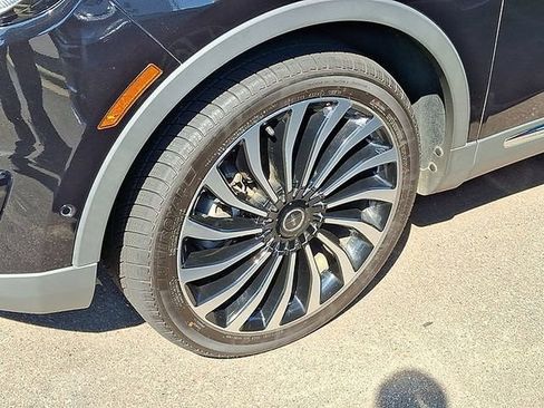 Used 2019 Lincoln Nautilus Black Label AWD/4WD image 29