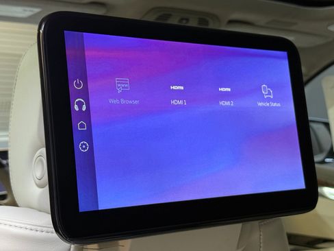 New 2026 Cadillac Escalade ESV Platinum Sport w/ LPO, ONYX Package image 52